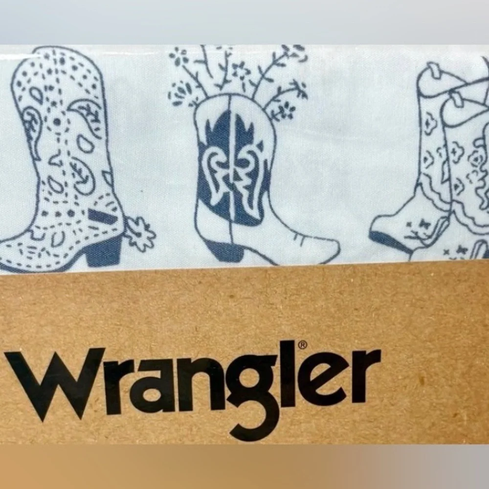 NEW Wrangler Blue Cowboy Boots 4pc Queen Size Sheet Set – All Season Comfort